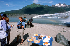 canoe_meal